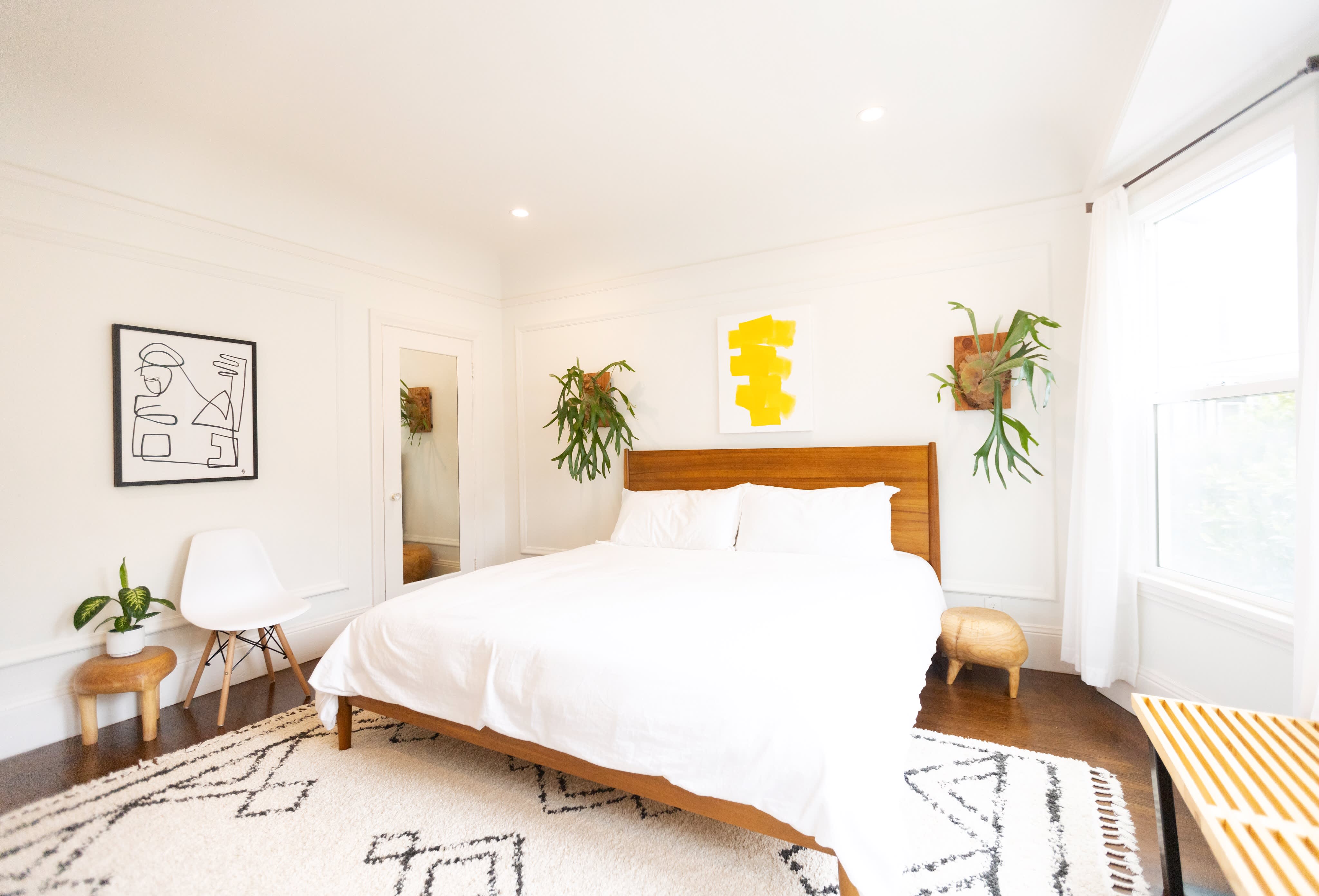 Flipboard This Millennial’s Minimal Home Boasts Handmade DIY Furniture